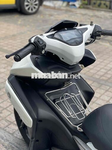 Yamaha NVX 155 2018 zin êm trả trc 12tr8 nhận xe