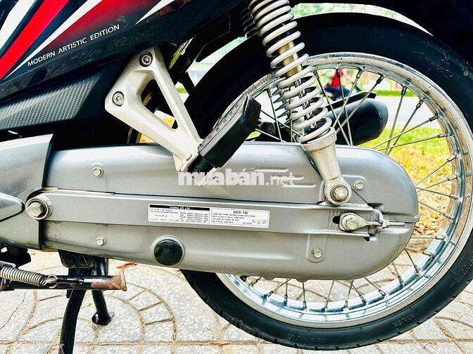 Honda Blade 2017 Đen đỏ 17.000km 1 chủ biển 65