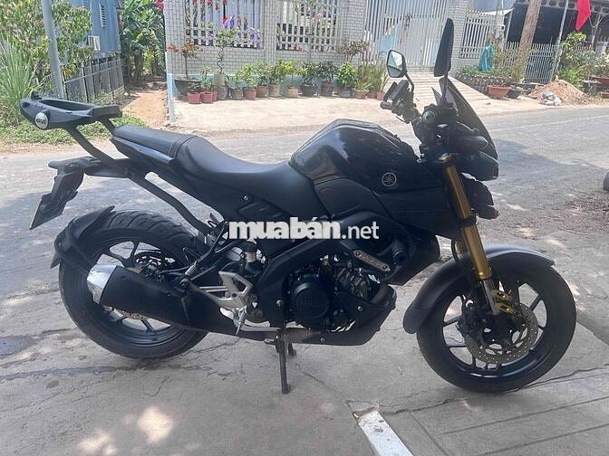 Cần bán em xe MT15 chính chủ