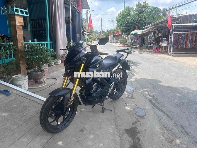 Cần bán em xe MT15 chính chủ