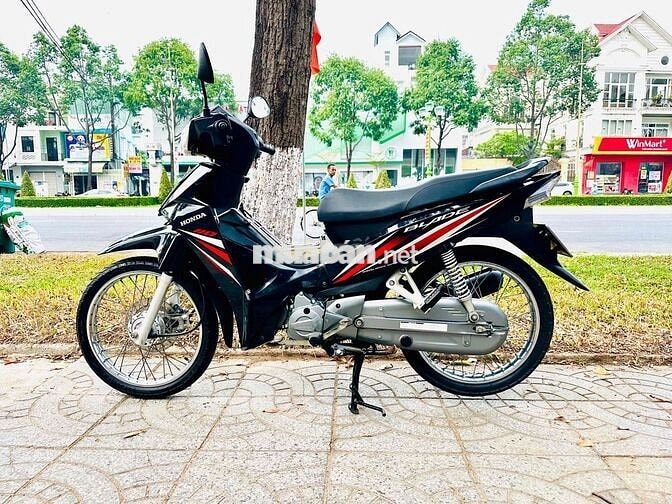 Honda Blade 2017 Đen đỏ 17.000km 1 chủ biển 65
