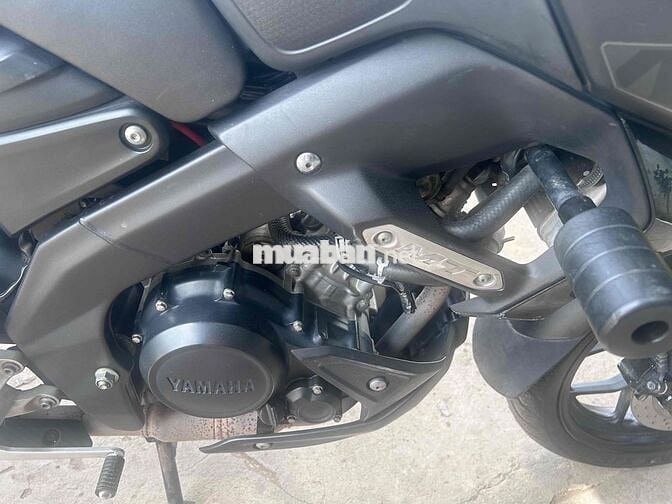 Cần bán em xe MT15 chính chủ