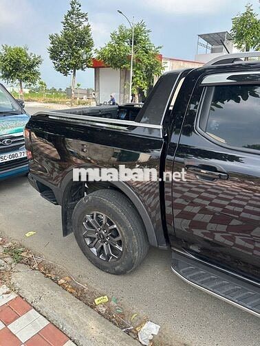 Ford Wildtrak 2024 Đen 32.000km