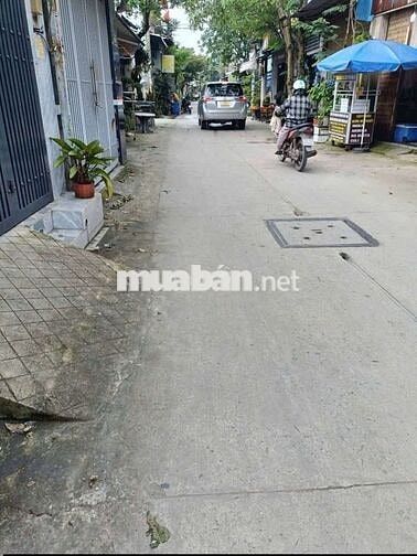 Chủ cần bán nhà mặt tiền đường tổ 7to 8 sát bên chợ và trường học