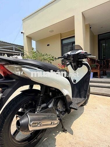 Honda SH 150 Trắng Đầu 109