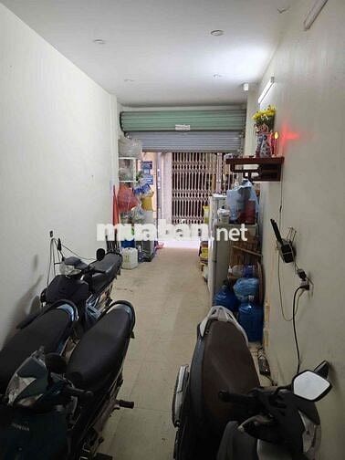 Mặt ngõ Chính Kinh, Kinh doanh, ngõ thông, nhà đẹp. 38mx5T. Chỉ 8,4 tỷ