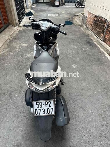 Honda Air Blade Trắng bạc