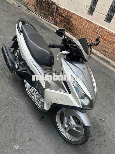 Honda Air Blade Trắng bạc