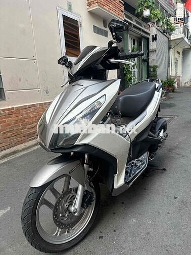 Honda Air Blade Trắng bạc
