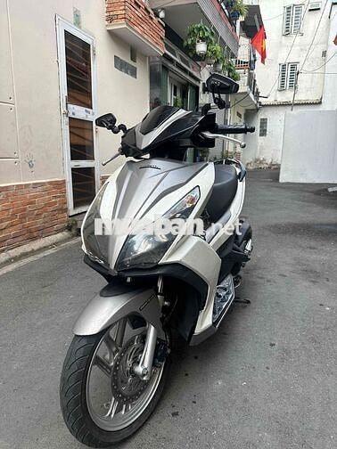 Honda Air Blade Trắng bạc