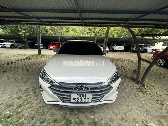 Hyundai Elantra 2022 Trắng 25000 km