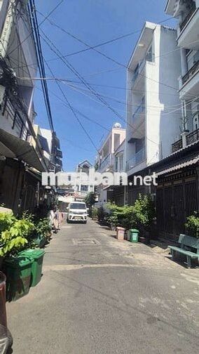liên khu 4-5 bình hưng hòa B. bình tân .4,4×19 đúc 3 lầu.10 tr/ th