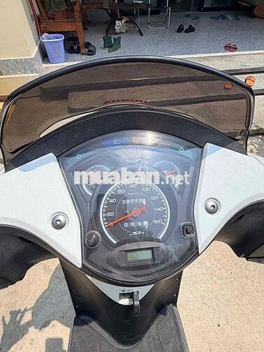 Honda SH 150 Trắng Đầu 109
