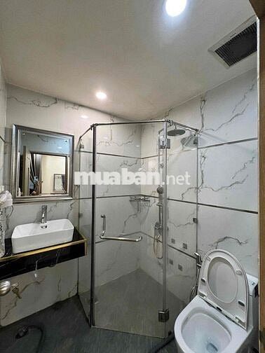 studio cửa sổ lớn đi bộ qua y dược full nt mới phù hợp cho sinh viên