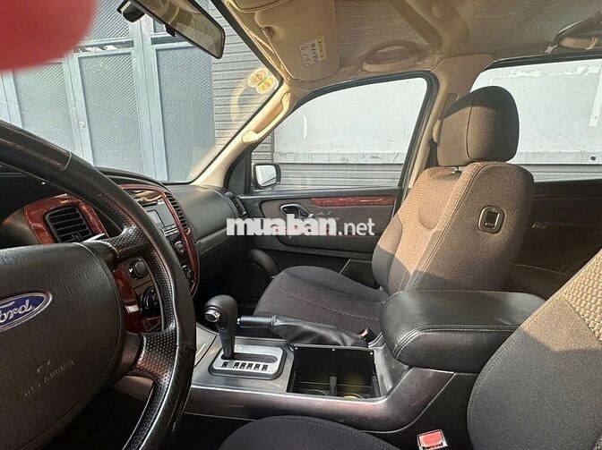 Ford Escape 2011 XLS 129849 km Xám