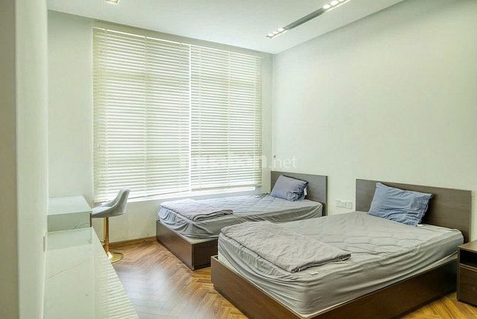 Bán penthouse Vista Verde, Phan Văn Đáng, 306.5m2, 2 tầng, 4PN, 26 tỷ