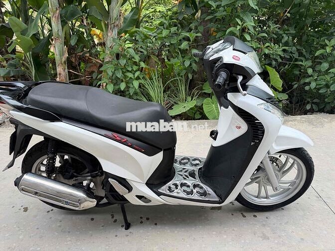 Honda SH 150 2013 khoá smatkey lên fom ý