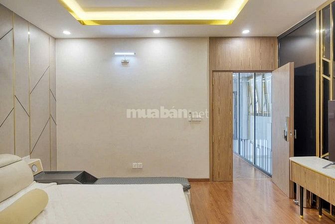 Bán penthouse Vista Verde, Phan Văn Đáng, 306.5m2, 2 tầng, 4PN, 26 tỷ
