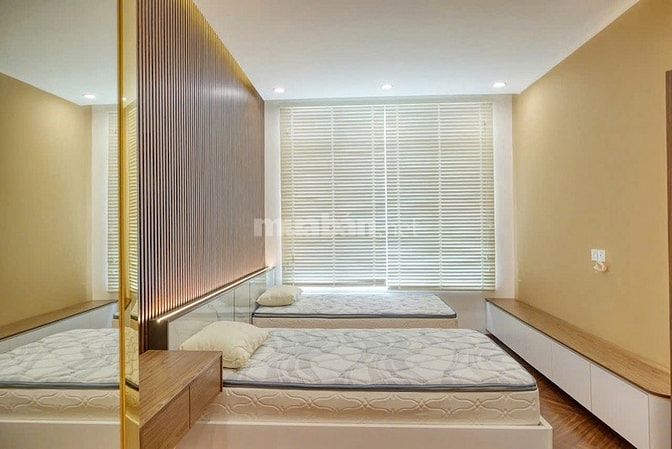 Bán penthouse Vista Verde, Phan Văn Đáng, 306.5m2, 2 tầng, 4PN, 26 tỷ