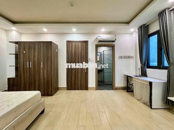 studio cửa sổ lớn đi bộ qua y dược full nt mới phù hợp cho sinh viên