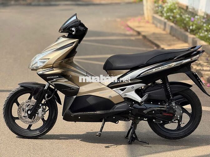 Honda Air Blade 110 Fi 2011 Vàng đồng