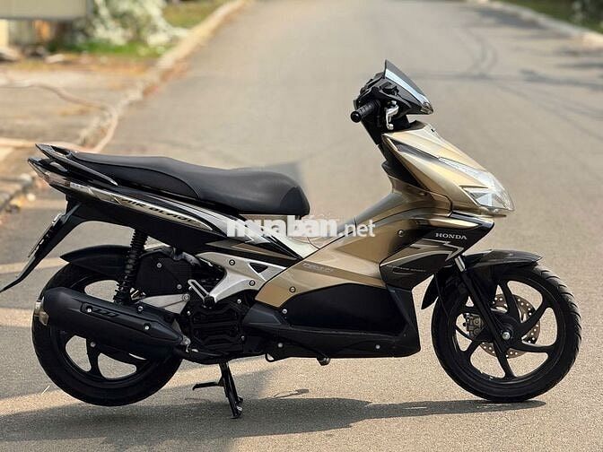 Honda Air Blade 110 Fi 2011 Vàng đồng