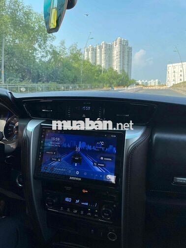 Toyota Fortuner 2017 Đen nâu ,bao rút gốc