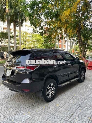 Toyota Fortuner 2017 Đen nâu ,bao rút gốc