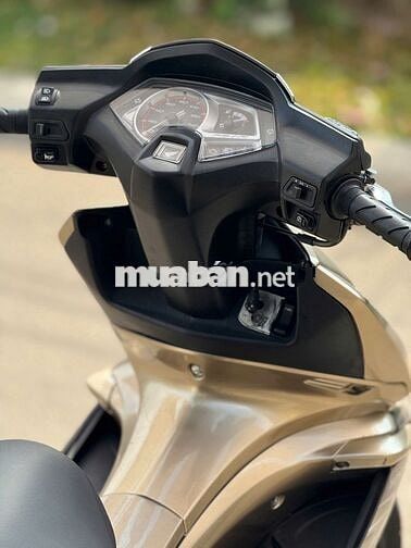 Honda Air Blade 110 Fi 2011 Vàng đồng