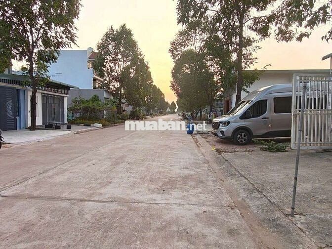 Chủ hạ giá bán đất đep 150m2 khu đô thị Mỹ Phước 3 Bến Cát Bình Dương