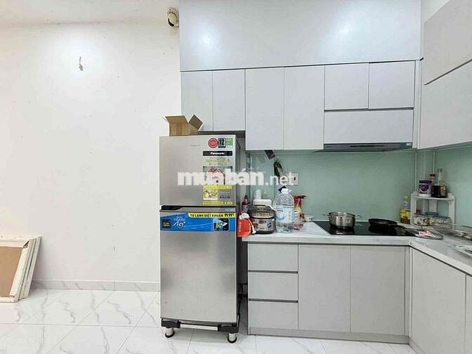 HẺM Ô TÔ 7 CHỖ Đ. HUỲNH VĂN BÁNH, PHÚ NHUẬN - KHUÔN ĐẤT A4 .
