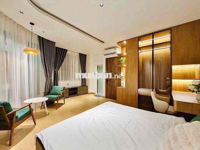 Bán nhà mặt tiền quận Phú Nhuận 7 lầu