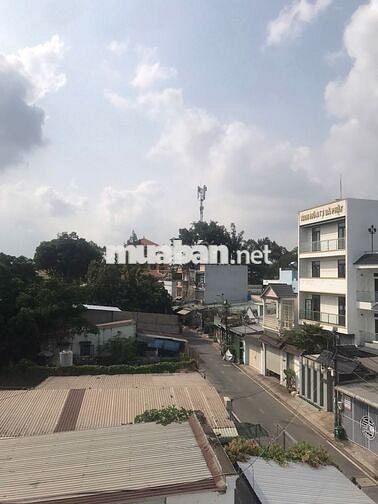 CHO THUÊ NHÀ 159m² - 5-6 PHÒNG - Ô TÔ RA VÀO - 15TR - GẦN VINHOMES