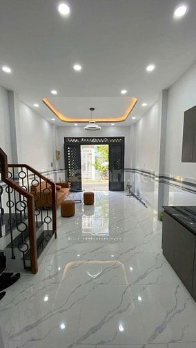 Bán gấp nhà gần Aeon Tên Lửa giá 1,67 tỷ 2PN 2WC có SHR