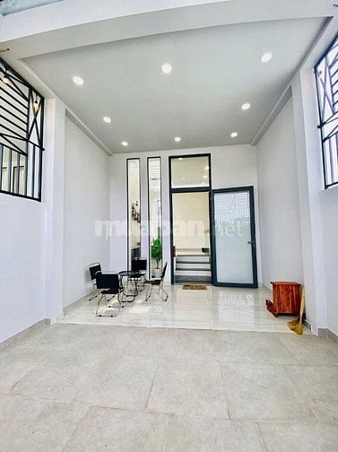 GIẢM GIÁ 2 tỷ 💰 DT 4x17m Đường ô tô vào nhà. Khu cao cấp, 