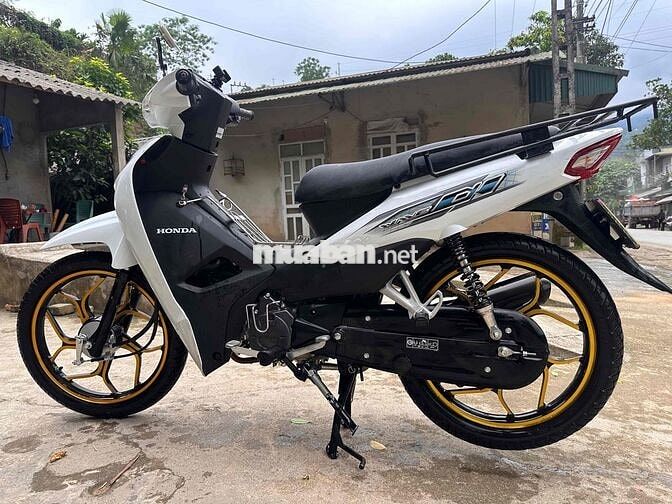 Honda Wave Trắng 3000km