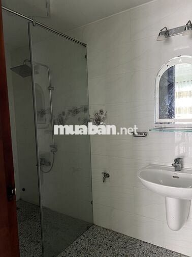 Cho thuê nhà hẻm ô tô 1 trệt 1 lầu xã Bình Chánh
