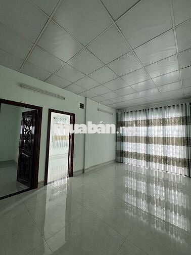 Cho thuê nhà hẻm ô tô 1 trệt 1 lầu xã Bình Chánh