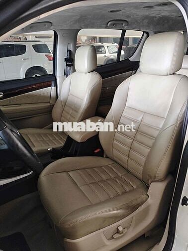 Isuzu Mu-X 2019 Trắng