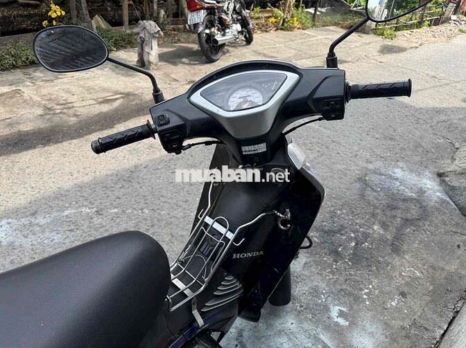 Honda Future 125 Bạc