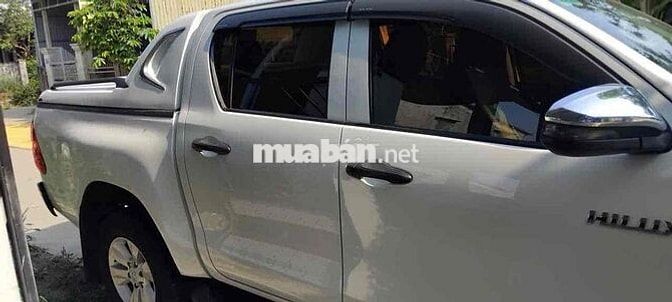 Toyota Hi Lux 2.4 E 2017 Trắng