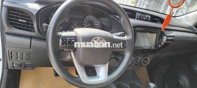 Toyota Hi Lux 2.4 E 2017 Trắng