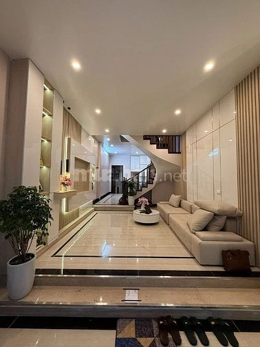 Nhà phố Minh Khai đẹp lung linh lô góc, Dt 55m2, 4t, mt 4.5m, 12.5 tỷ.