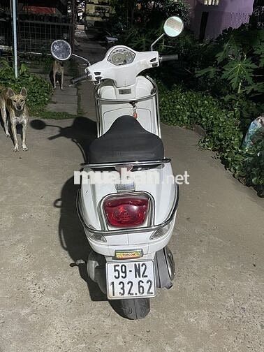 Piaggio Vespa LX 125 ie 2011 Trắng