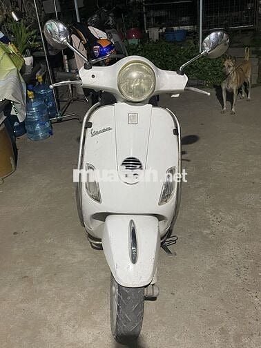 Piaggio Vespa LX 125 ie 2011 Trắng