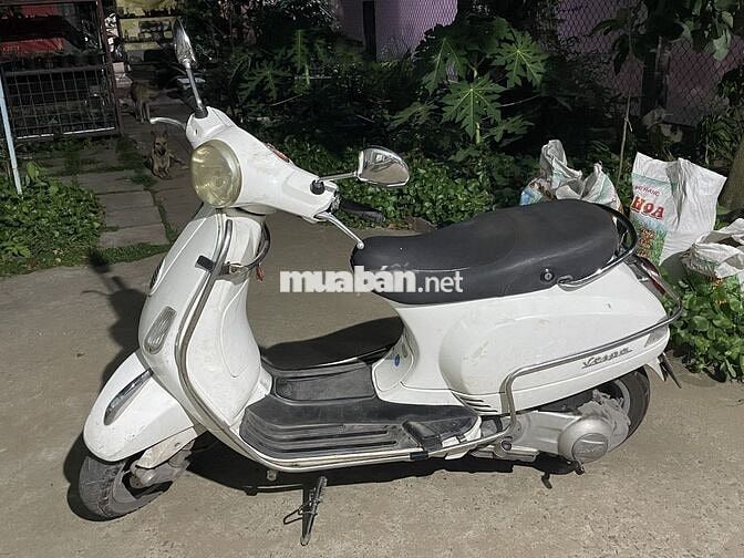 Piaggio Vespa LX 125 ie 2011 Trắng