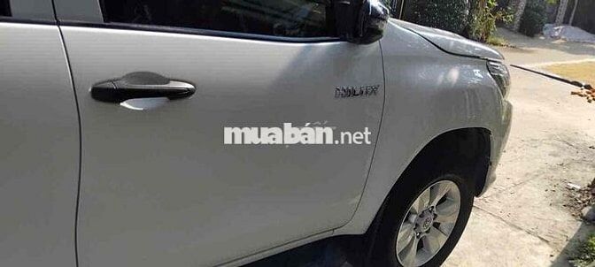 Toyota Hi Lux 2.4 E 2017 Trắng