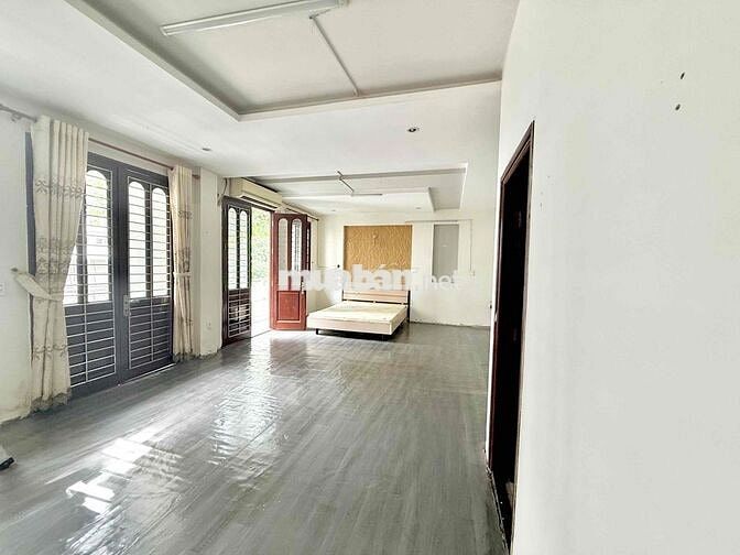 Cho thuê phòng có ban công, đường số 9, kdc Trung Sơn