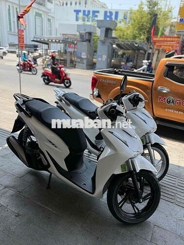 Honda SH màu Trắng Mới 100%