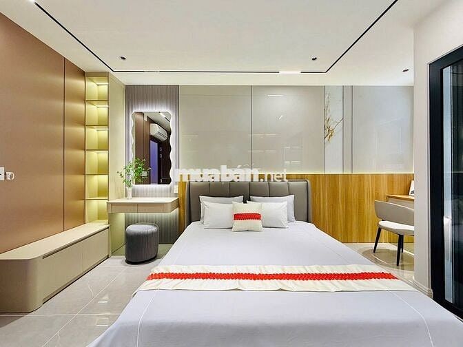 NHÀ MỚI XÂY KIỂU HIỆN ĐẠI NỘI THẤT CAO CẤP CÓ THANG MÁY V